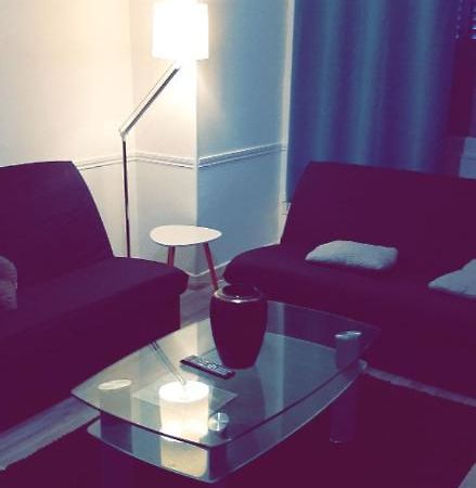 Appartement 48M2 Pour 6 Personnes Au Centre Ville Historique Avec Parking Gratuit Et Une Borne De Recharge Pour Voiture A 10 Metres Avallon Eksteriør bilde